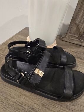 Steve Madden Girls Black Sandals with Gold Accent